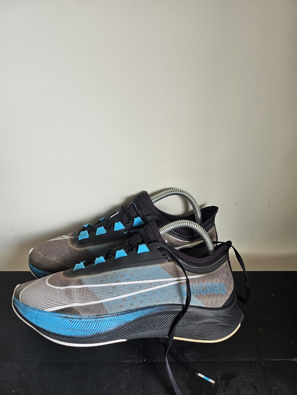 Nike Men's Athletic Running Shoes in Black and Blue